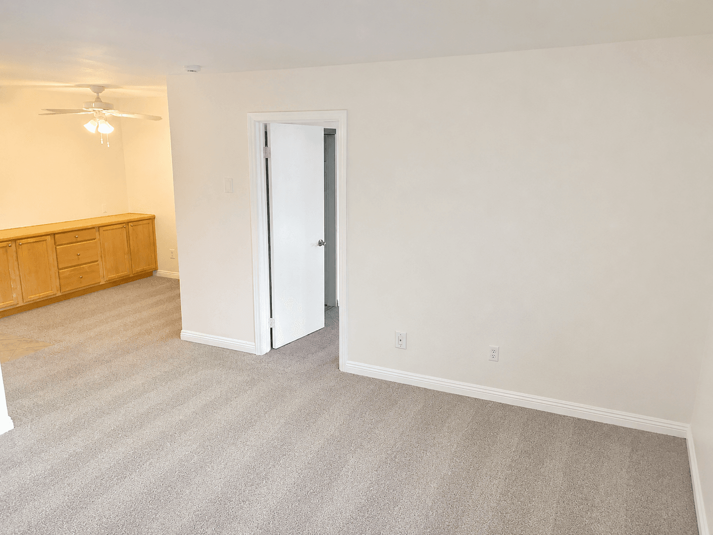 San Diego Condo: 4860 Rolando Court