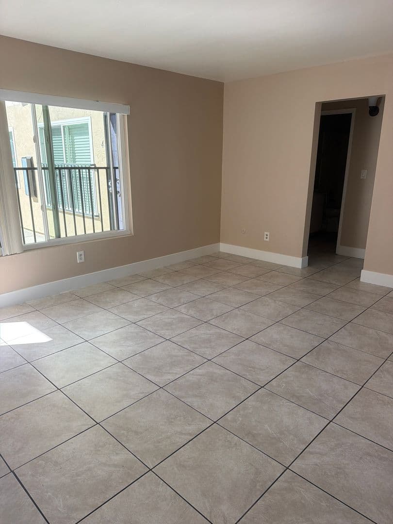 San Diego Apartment: 4049 36th Street