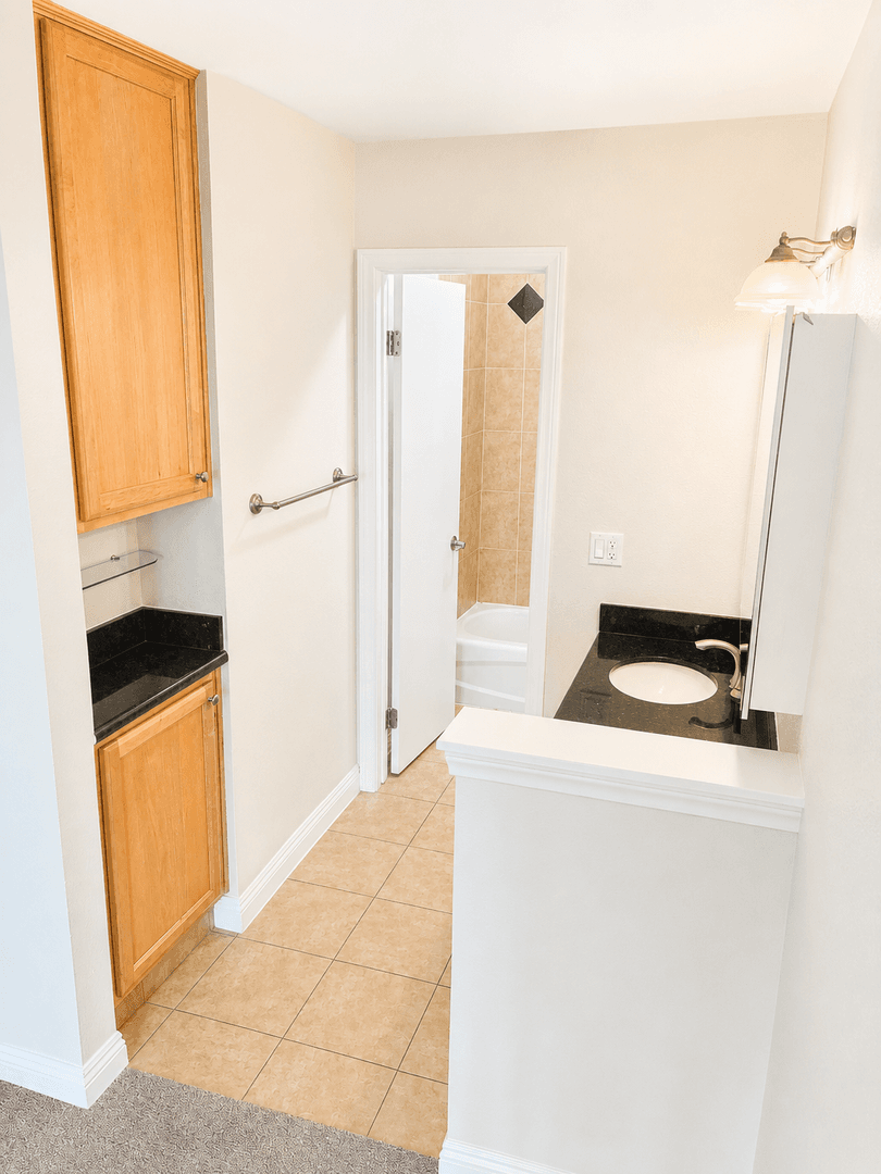 San Diego Condo: 4860 Rolando Court