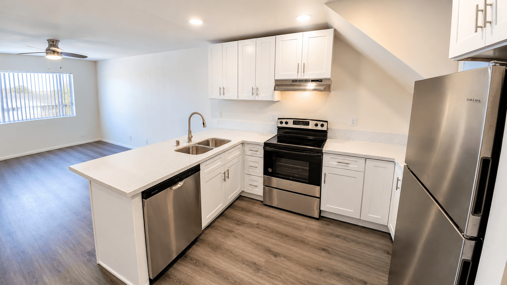 San Diego Apartment: 4110 3rd Avenue