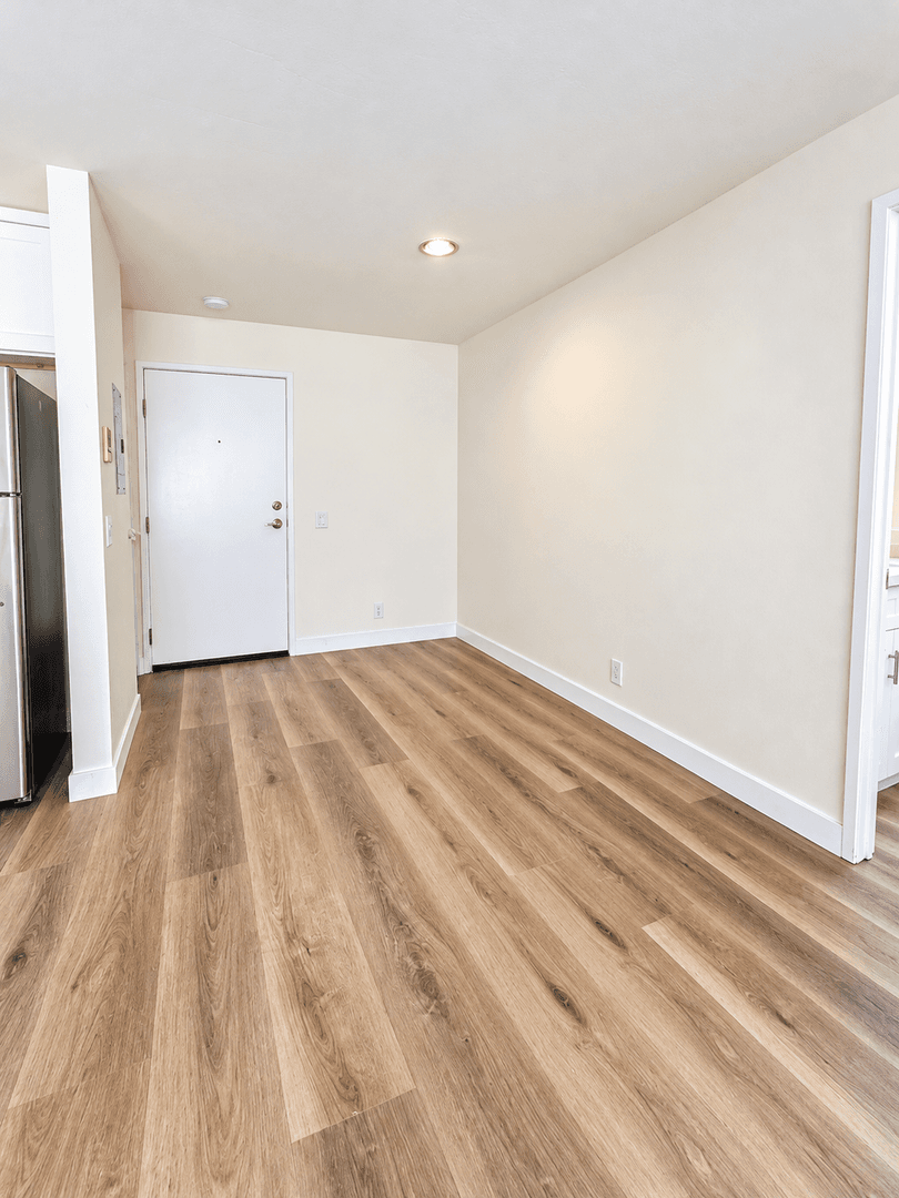 San Diego Apartment: 4110 3rd Avenue