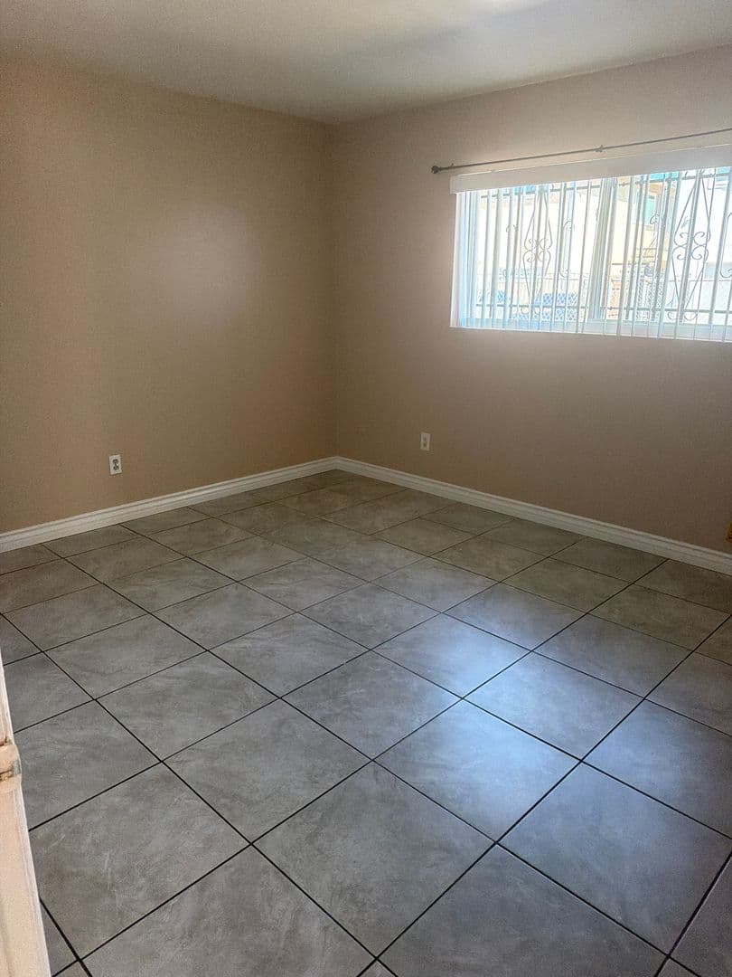 San Diego Apartment: 4049 36th Street