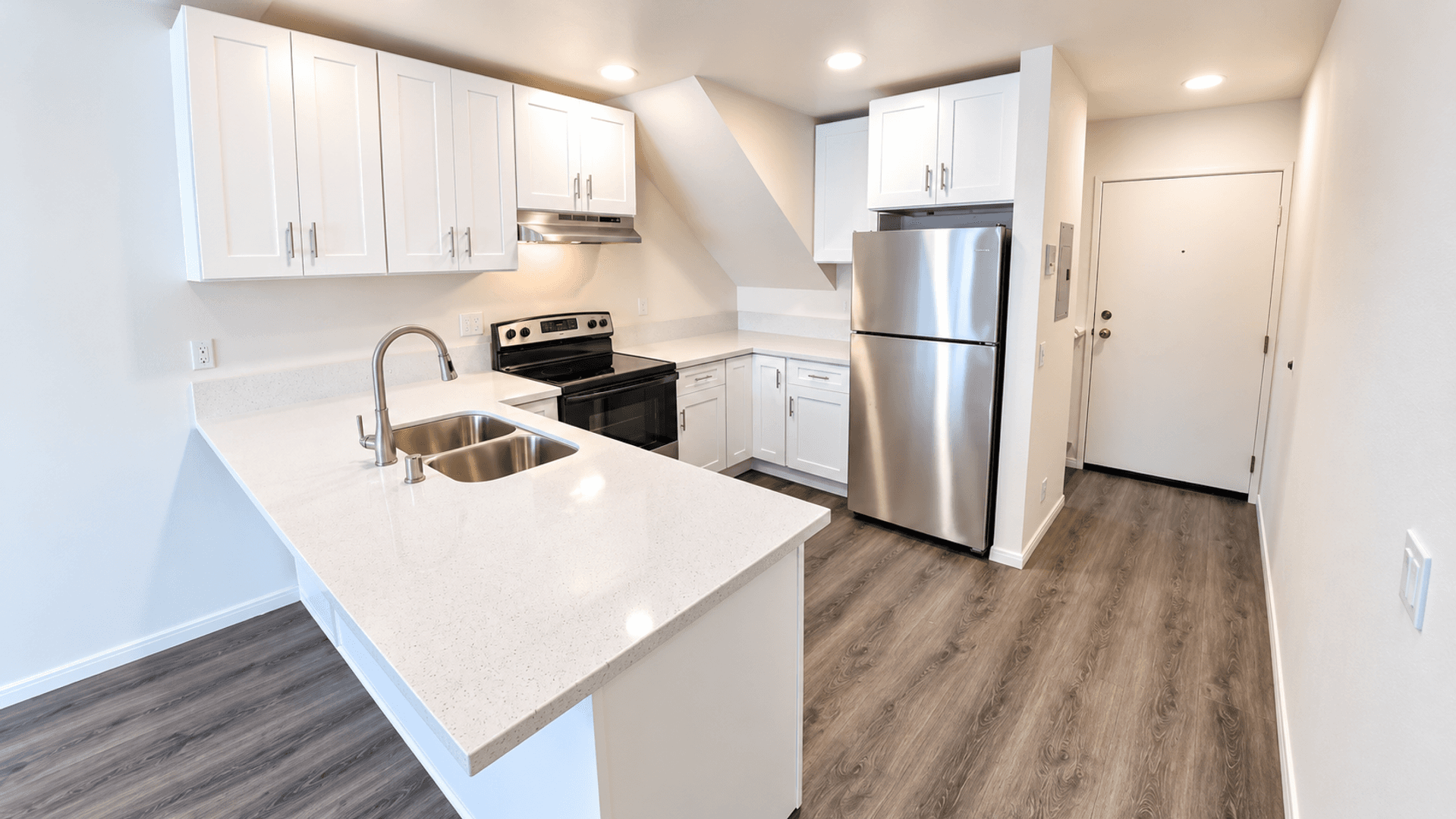 San Diego Apartment: 4110 3rd Avenue