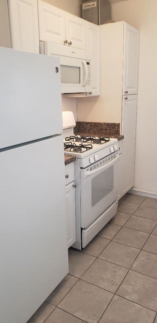 San Diego Apartment: 4566 - 4572 1/2 Oregon Street