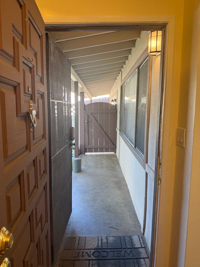 El Cajon House: 565 Pepper Drive