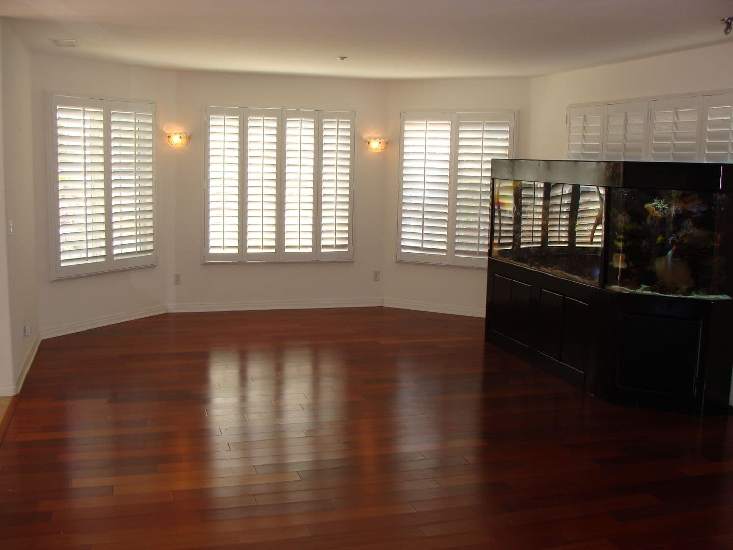 Alpine House: 367 Sneath Way