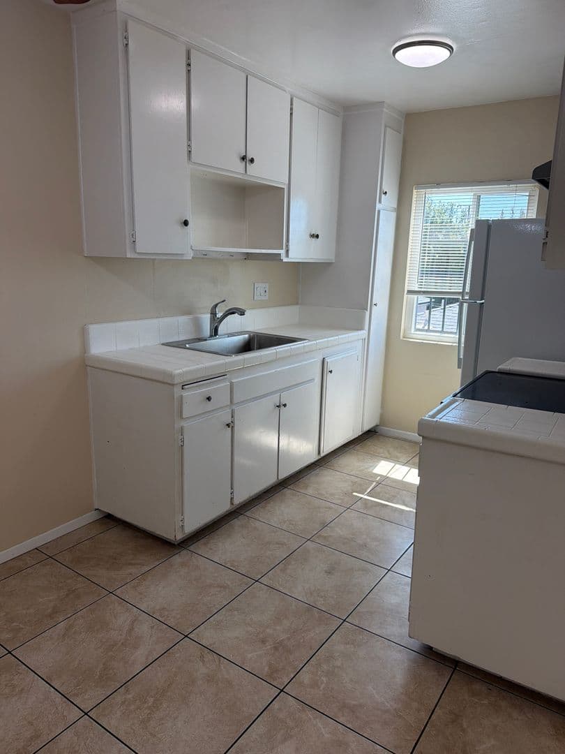 San Diego Apartment: 4049 36th Street