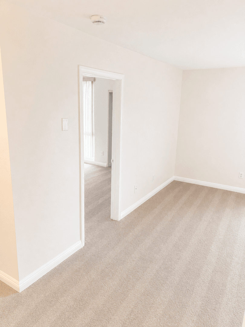 San Diego Condo: 4860 Rolando Court
