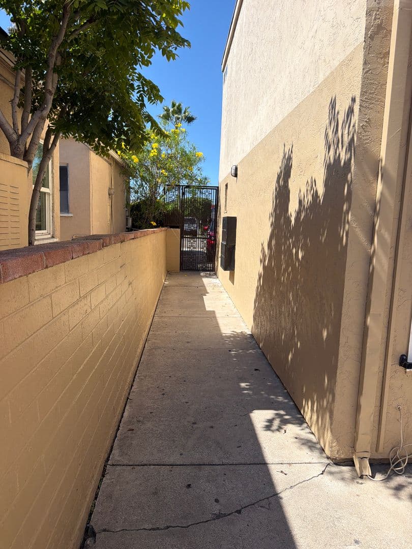 San Diego Apartment: 4049 36th Street