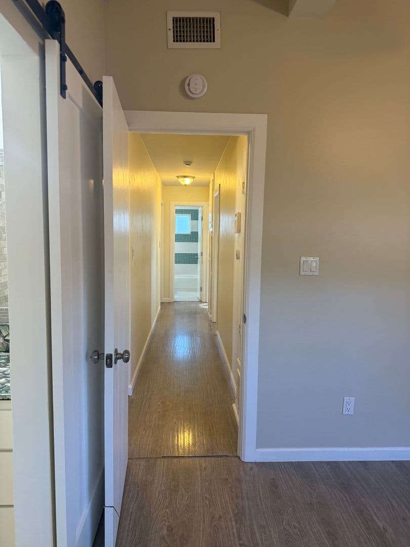 El Cajon House: 565 Pepper Drive