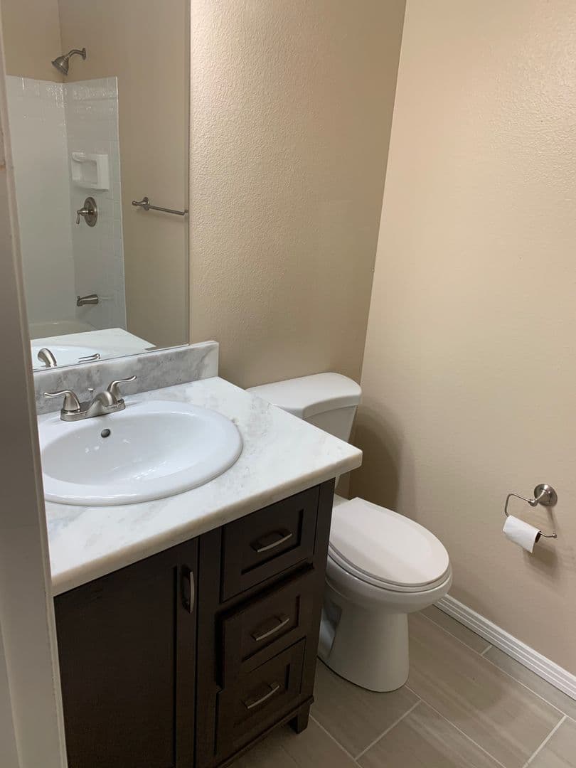 El Cajon Apartment: 960 East Chase Avenue