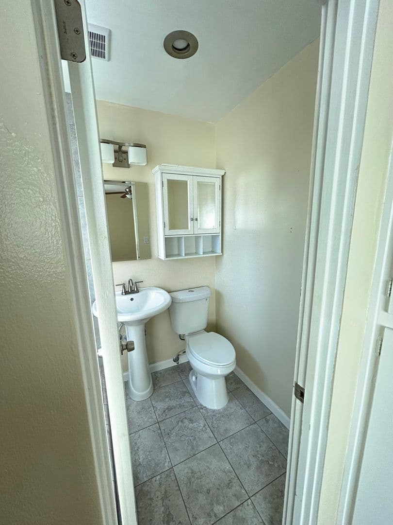 San Diego Apartment: 3751 3rd Avenue