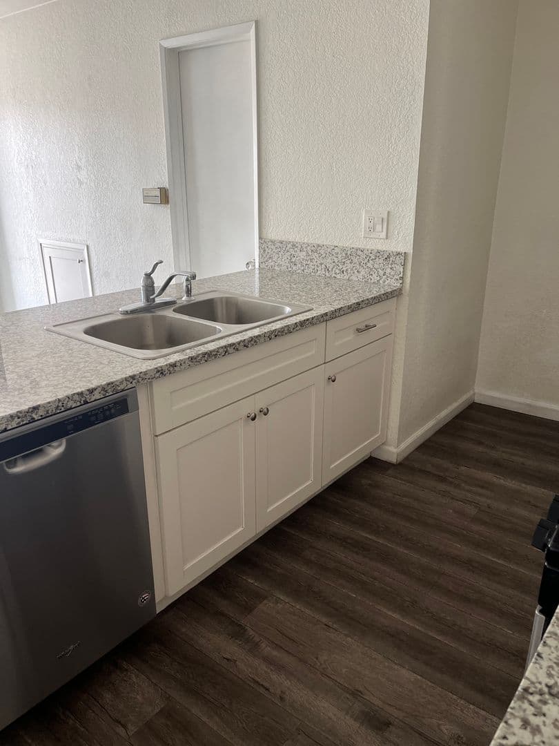 Imperial Beach Apartment: 1457 Hemlock Avenue