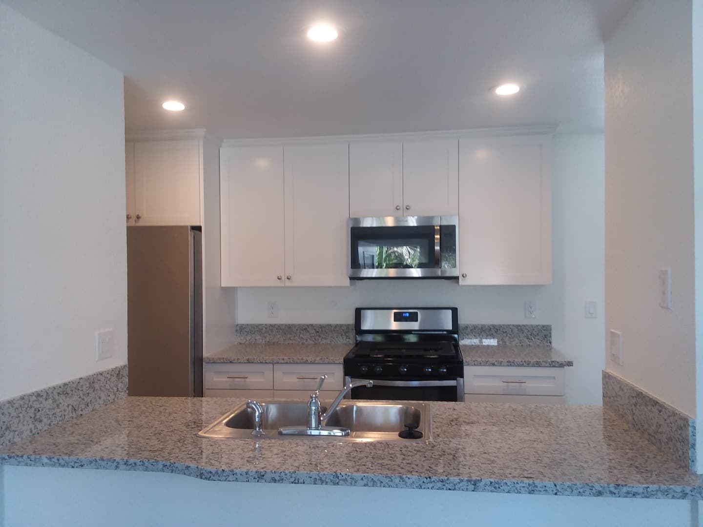 Imperial Beach Apartment: 1457 Hemlock Avenue