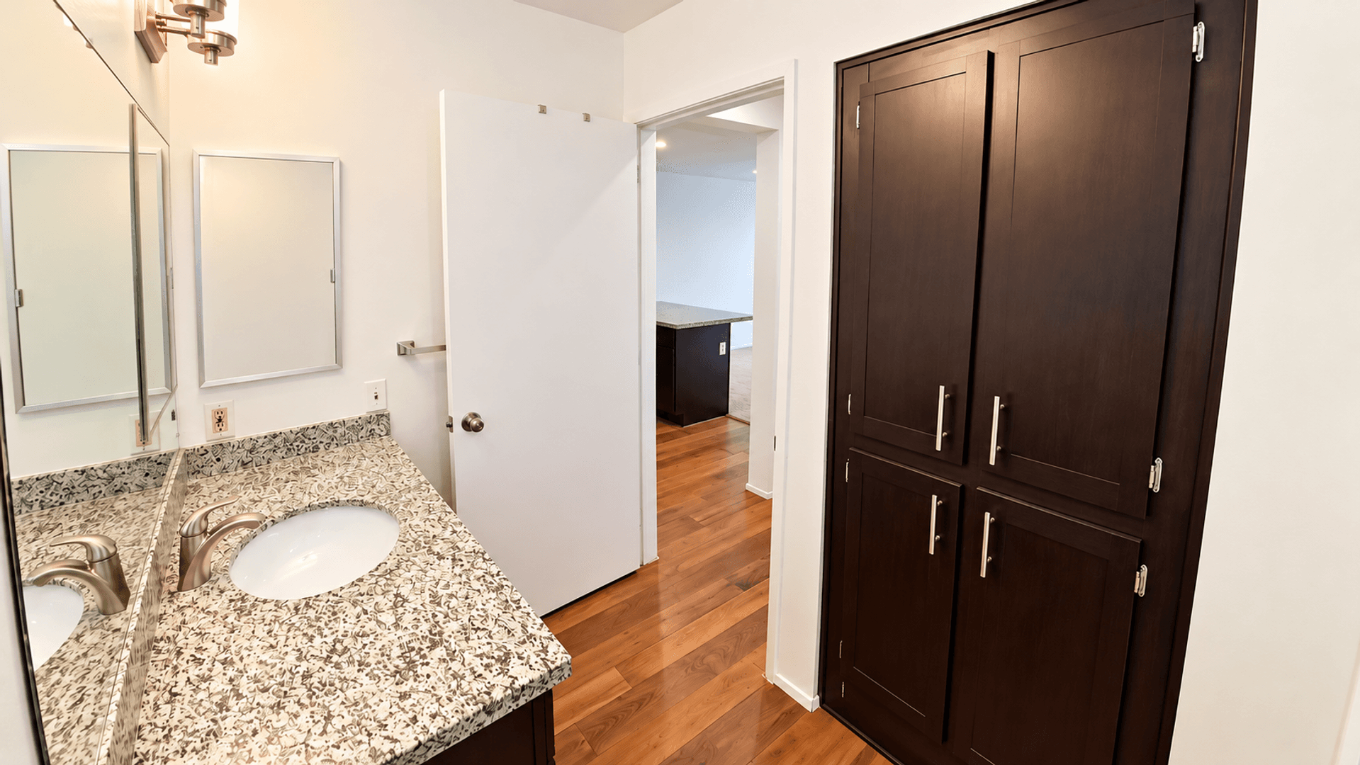 San Diego Apartment: 4110 3rd Avenue