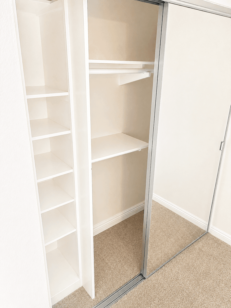 San Diego Condo: 4860 Rolando Court