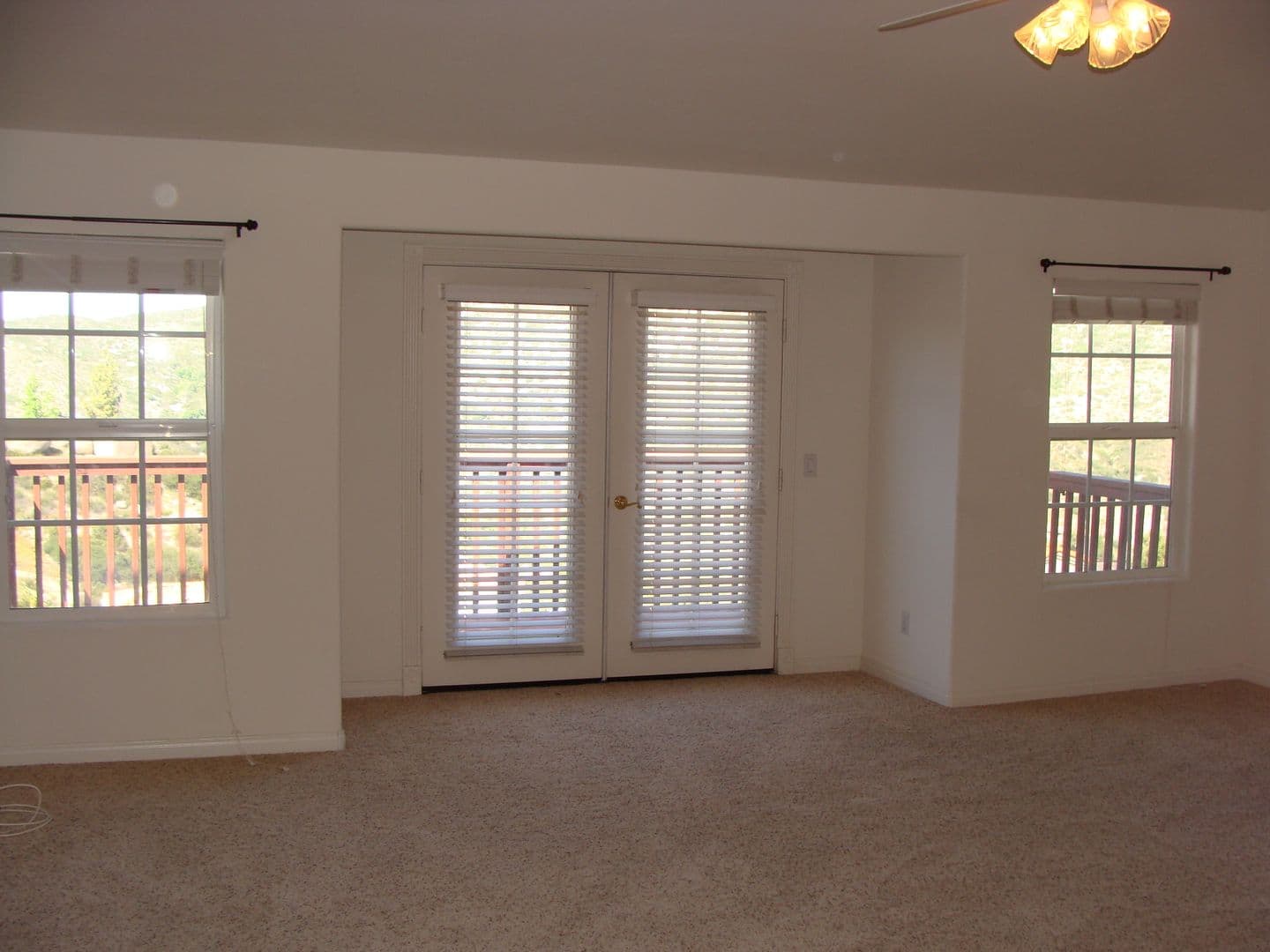 Alpine House: 367 Sneath Way