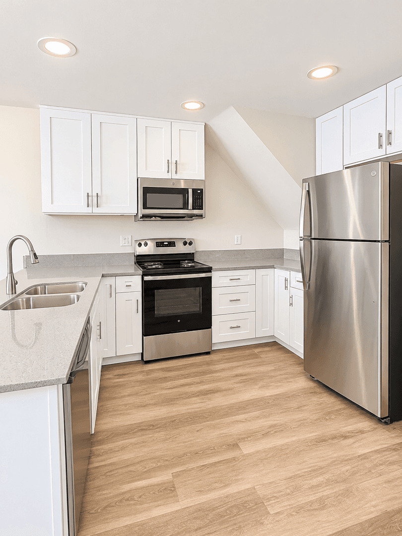 San Diego Apartment: 4110 3rd Avenue