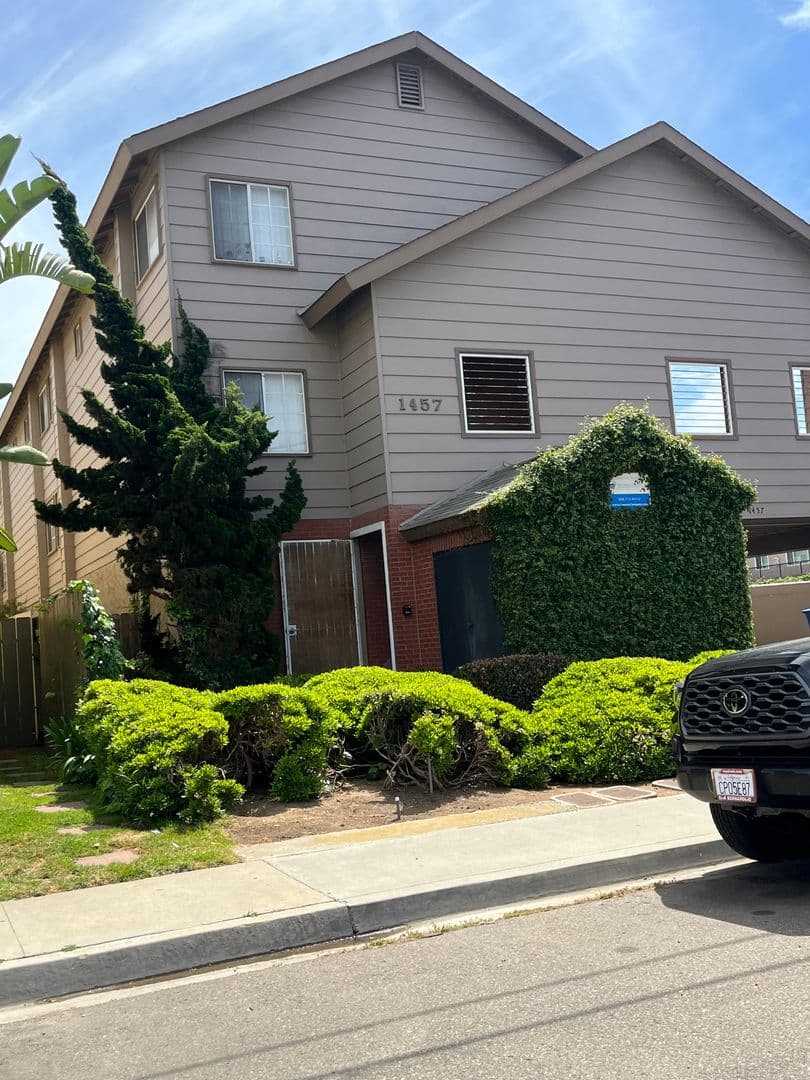 Imperial Beach Apartment: 1457 Hemlock Avenue