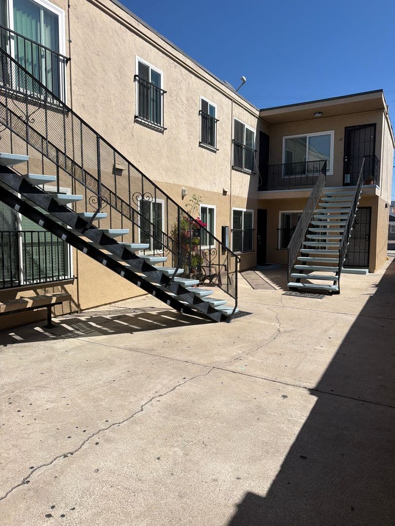 San Diego Apartment: 4049 36th Street