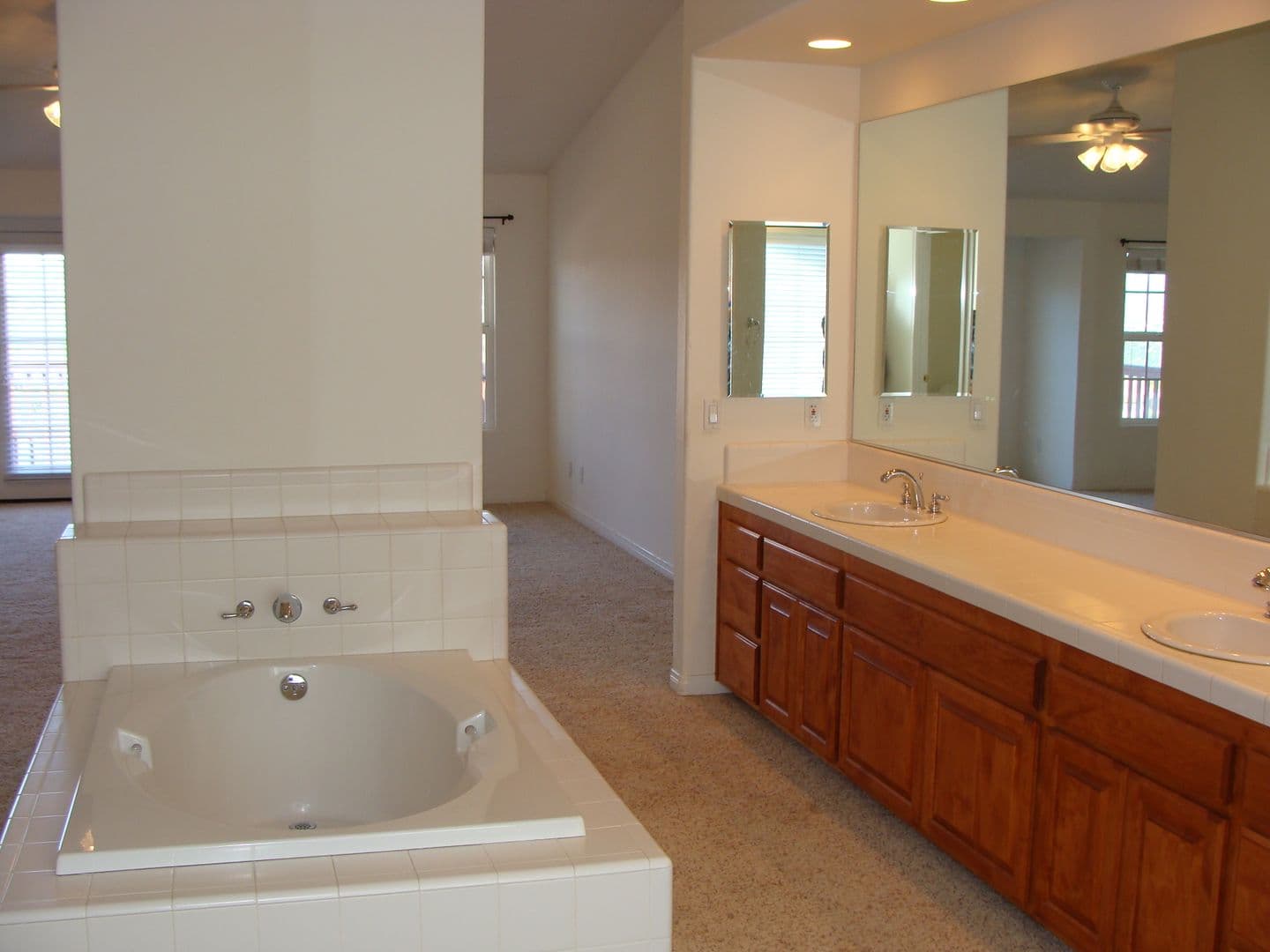 Alpine House: 367 Sneath Way