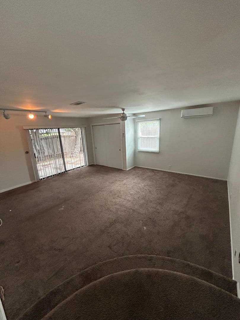 Lemon Grove Apartment: 7376 Central Avenue