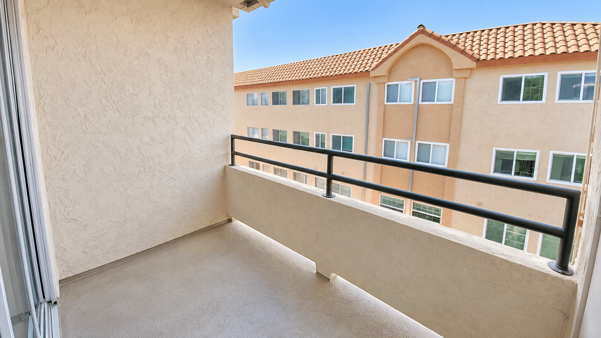 San Diego Apartment: 4110 3rd Avenue