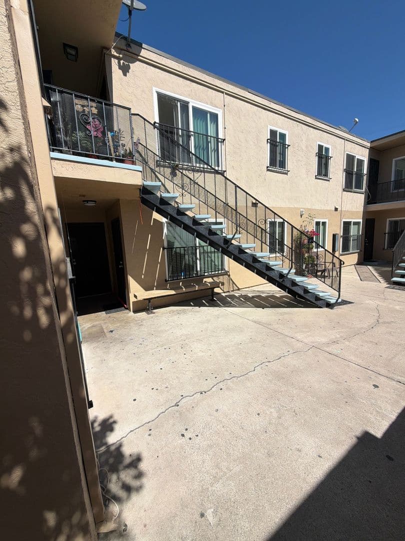 San Diego Apartment: 4049 36th Street