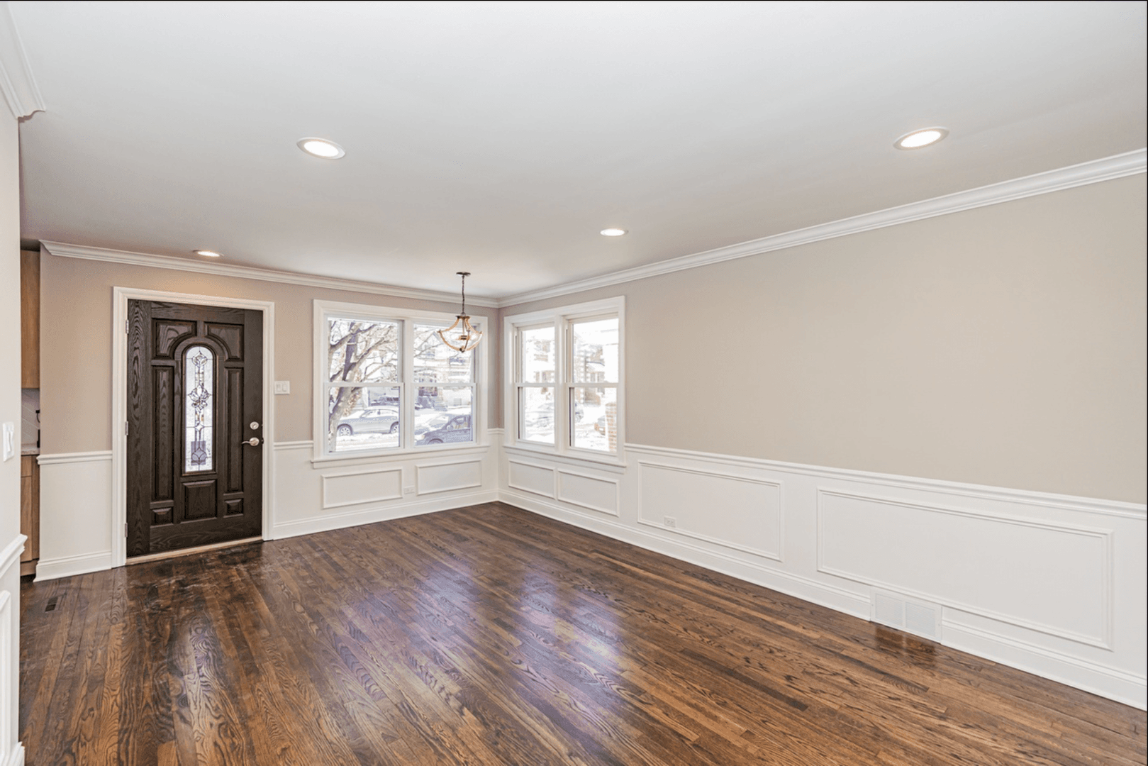 Chicago House: 3035 N Olcott Ave