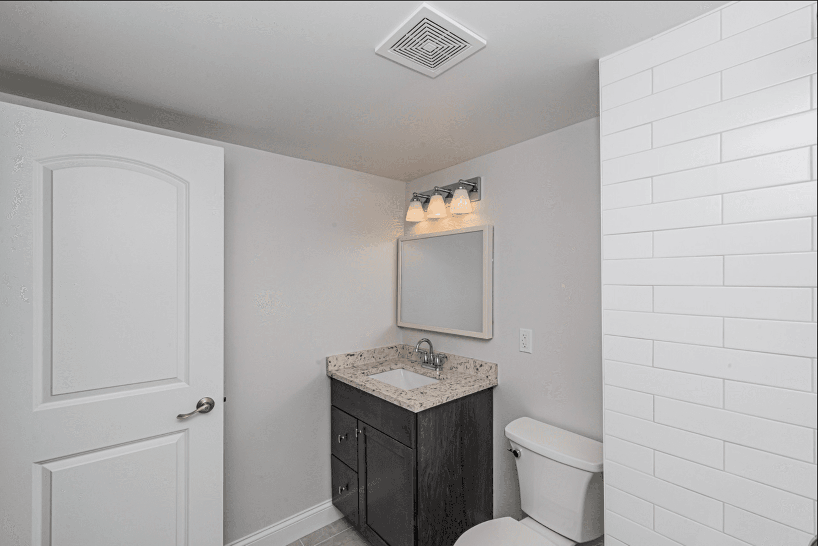 Chicago House: 3035 N Olcott Ave