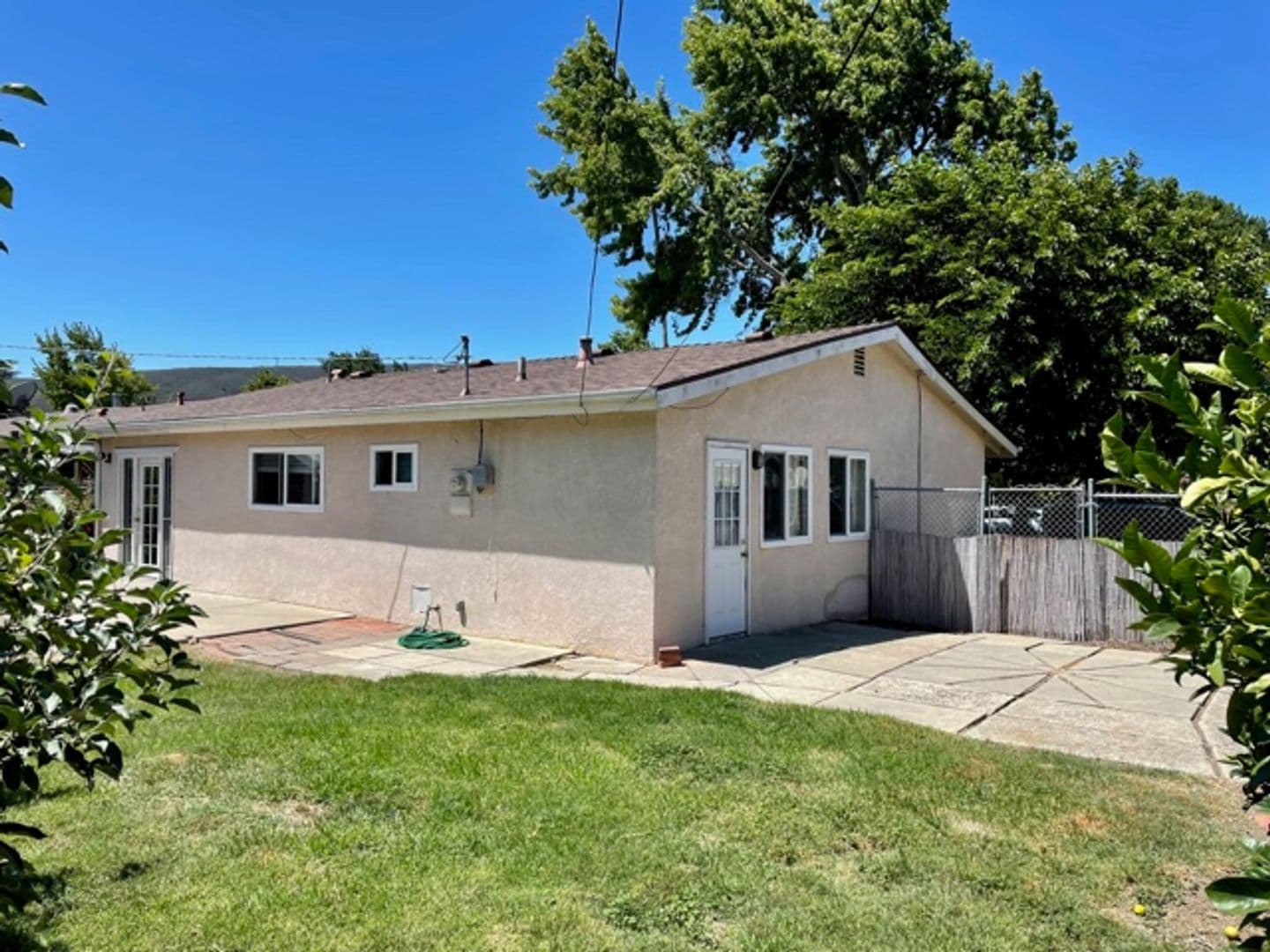 San Luis Obispo House: 1946 Lima Drive