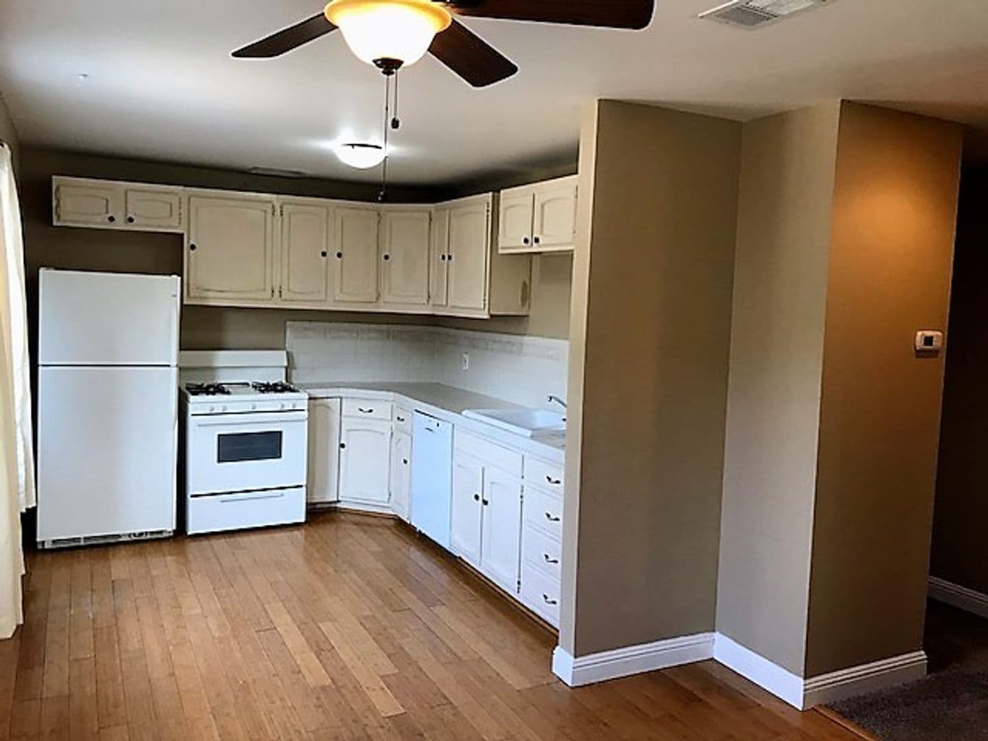 San Luis Obispo House: 1946 Lima Drive
