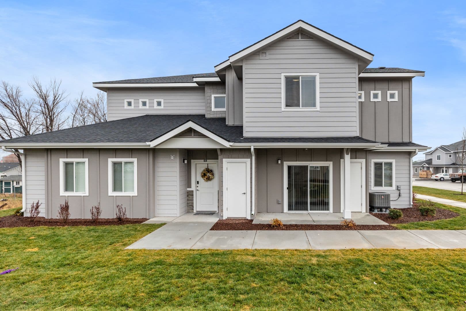 Nampa Townhome: 2491 Sunny Ridge Rd - 102