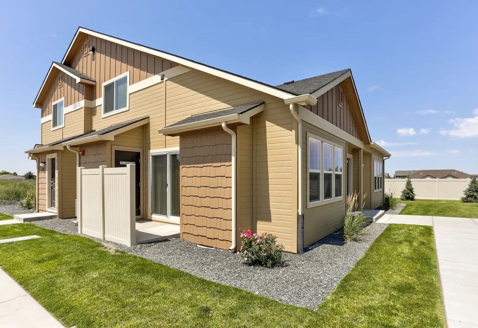 Twin Falls Apartment: 1450 Creekside Way