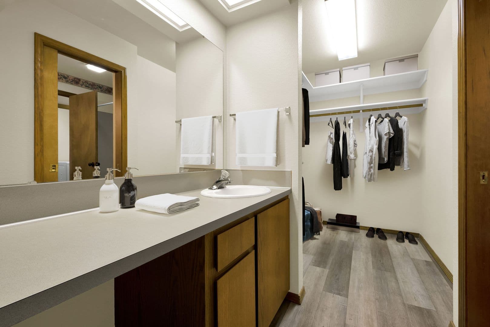 Caldwell Apartment: 1110 S Kimball Ave