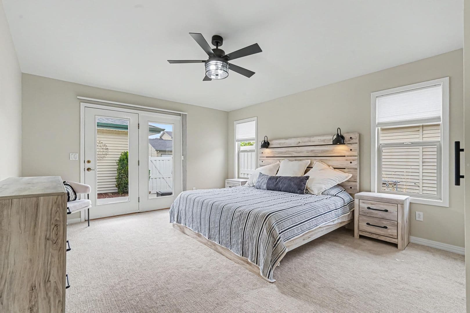 Garden City House: 4023 N Bayou Ln