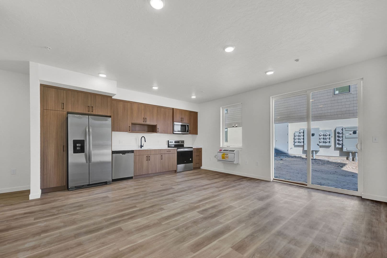Boise Apartment: 2408-2412 S Broadway Ave
