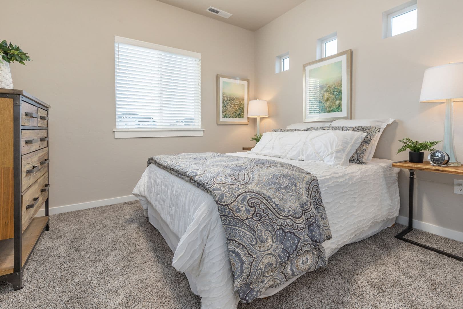 Nampa Townhome: 2491 Sunny Ridge Rd - 102