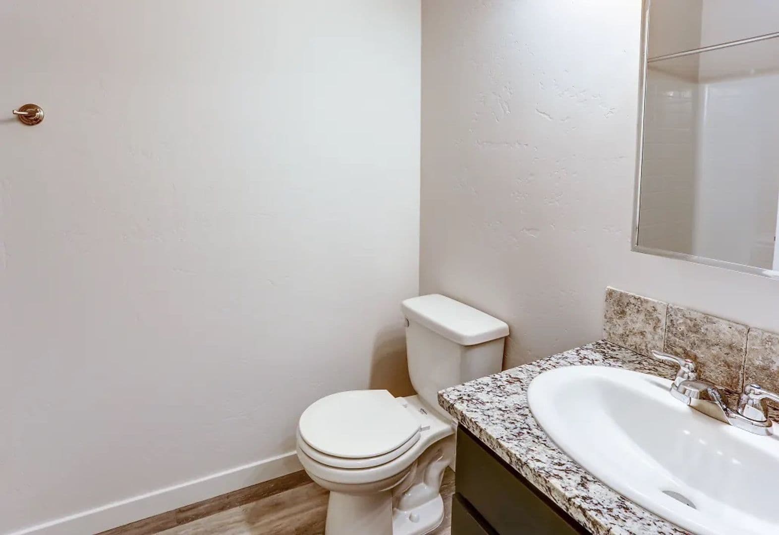 Twin Falls Apartment: 1450 Creekside Way