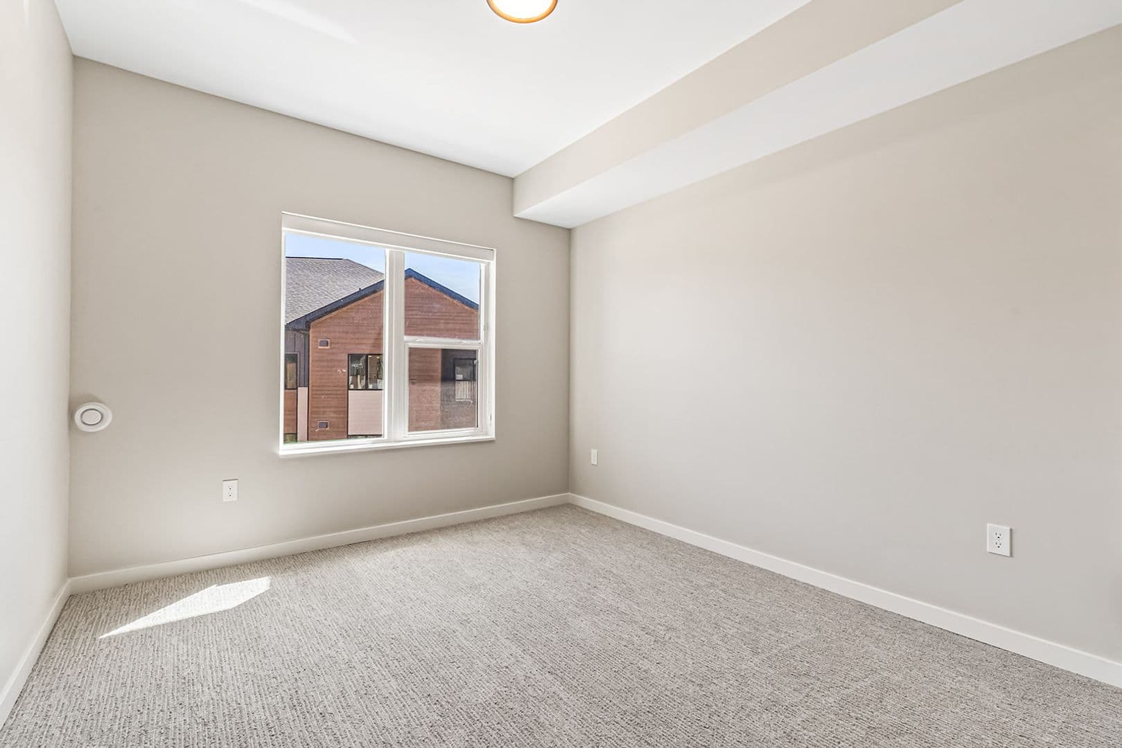 Nampa Apartment: 17051 N Blackmore Ln