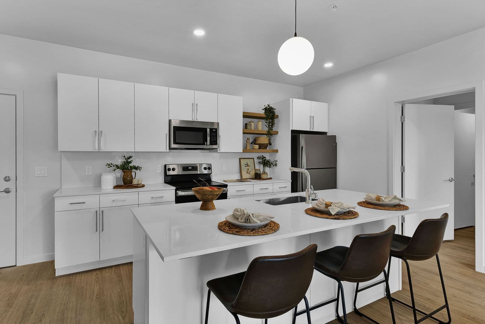 Boise Apartment: 2550 West Targee ST