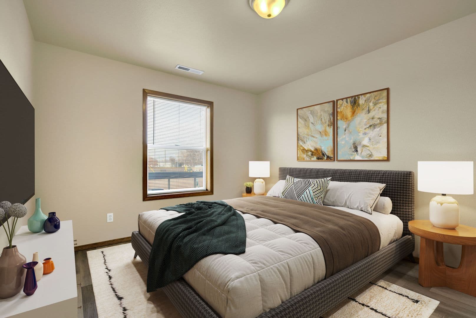 Caldwell Apartment: 1110 S Kimball Ave