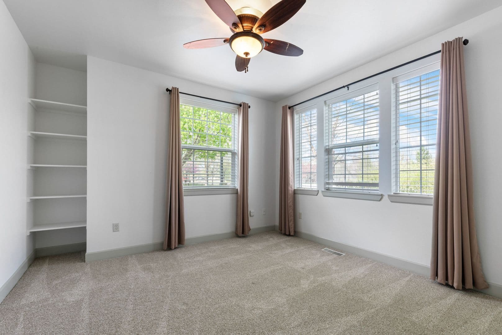 Eagle House: 1152 E Winding Creek
