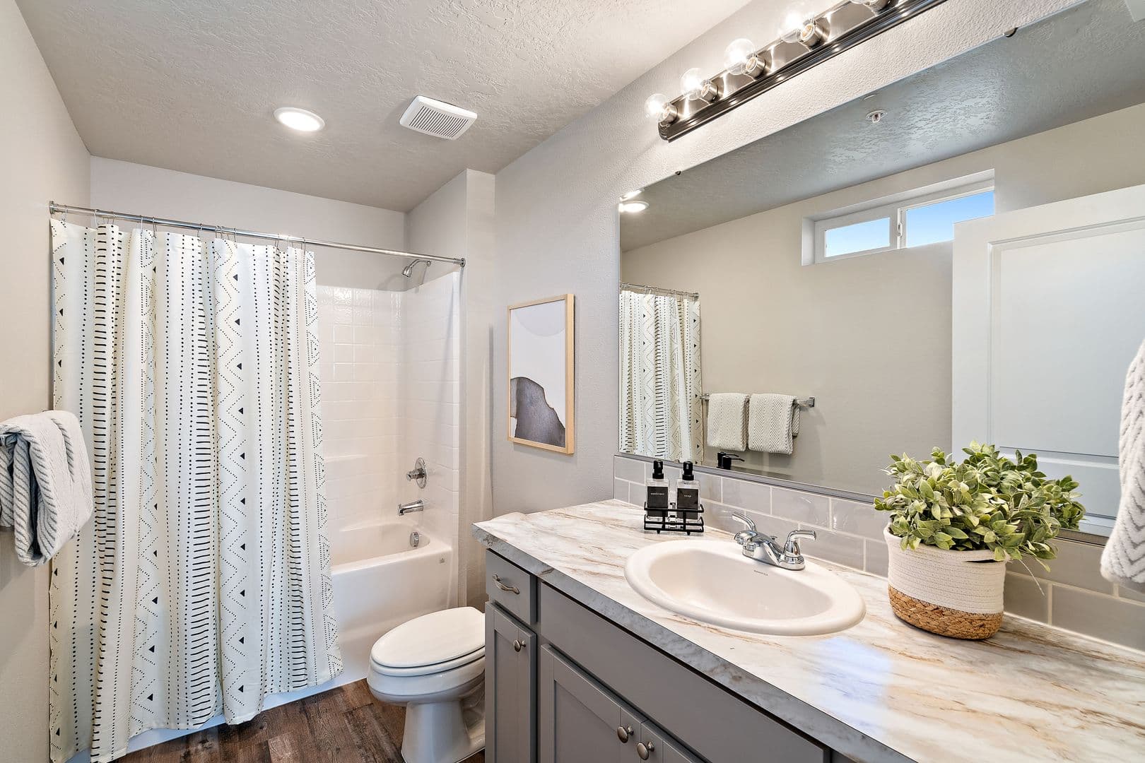 Nampa Townhome: 15690 N Knightgate Lane