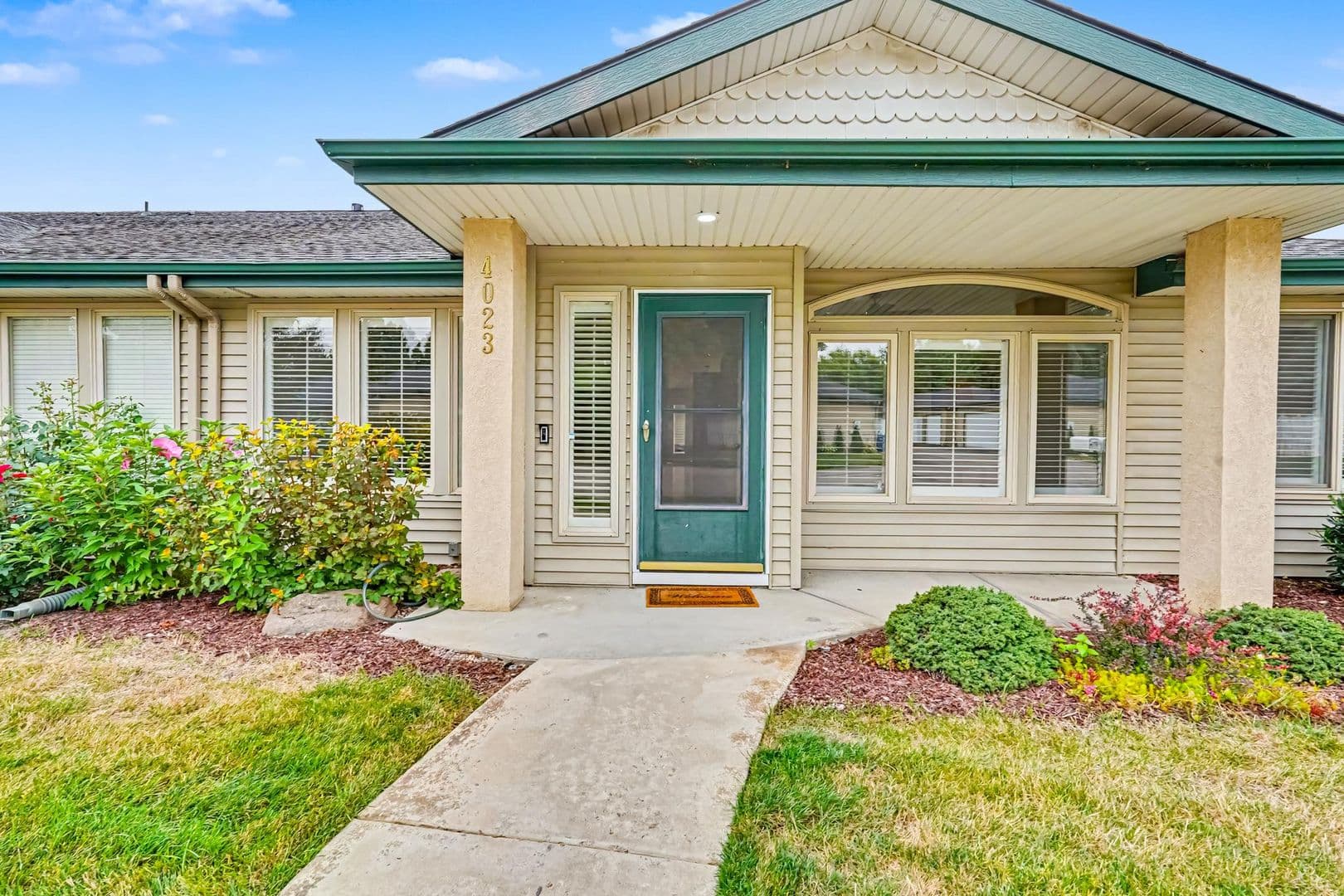 Garden City House: 4023 N Bayou Ln