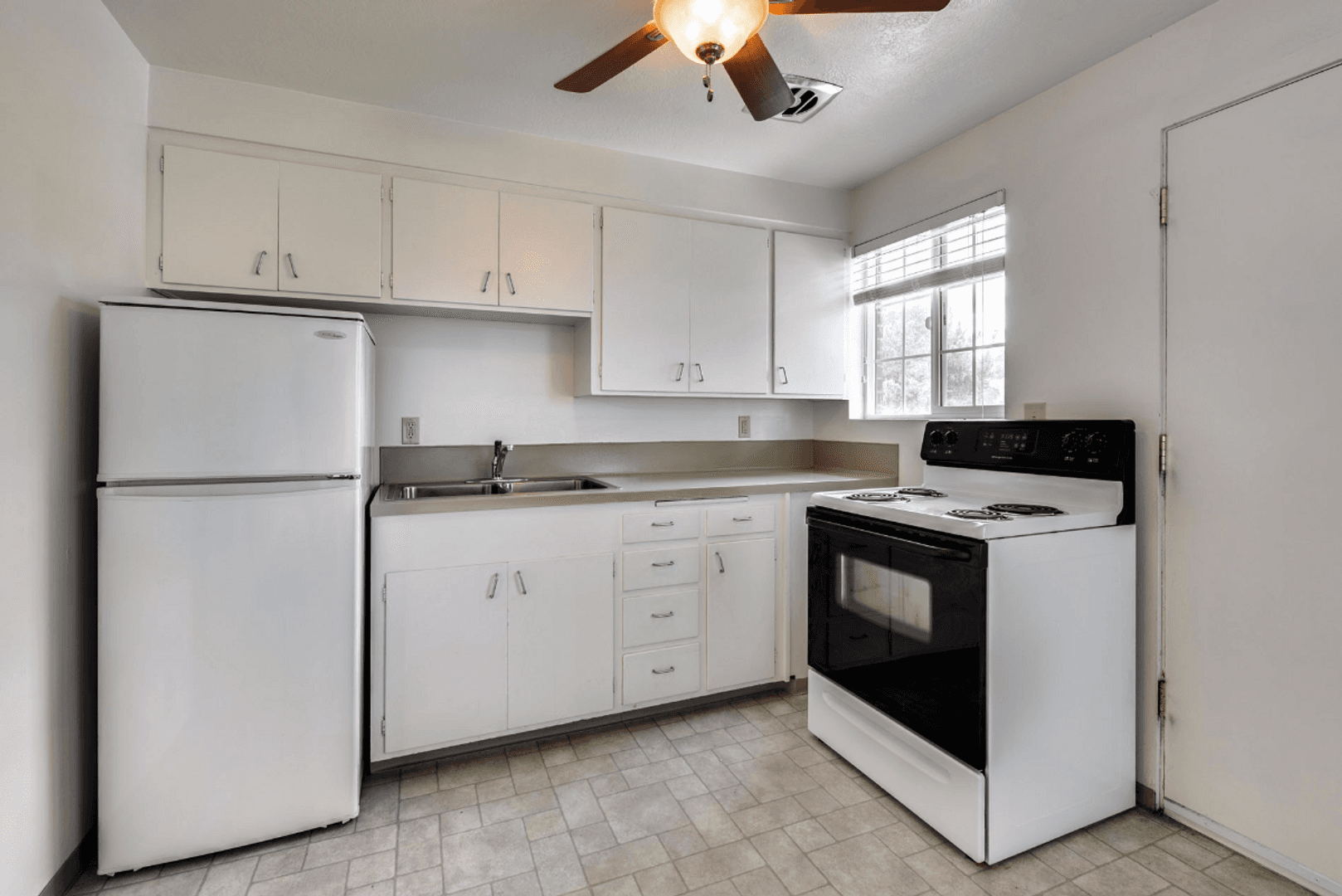 Boise Apartment: 1934 Potter ST
