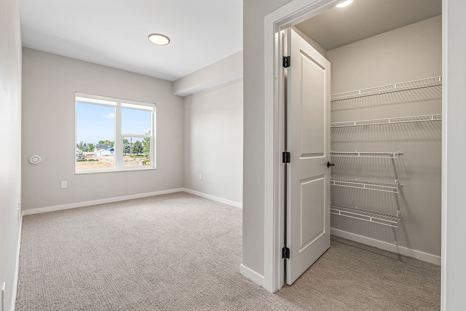 Nampa Apartment: 17051 N Blackmore Ln