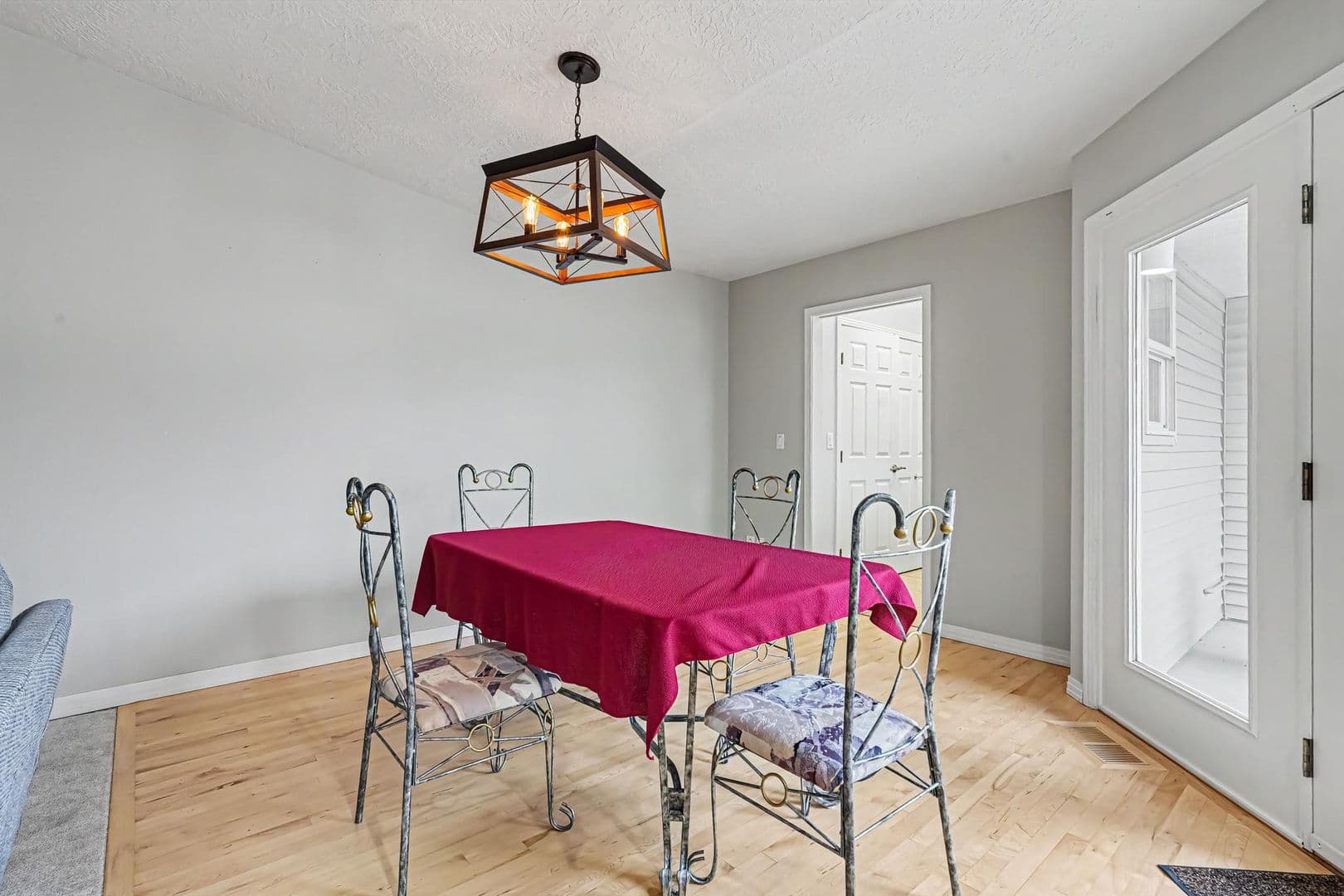 Garden City House: 4023 N Bayou Ln