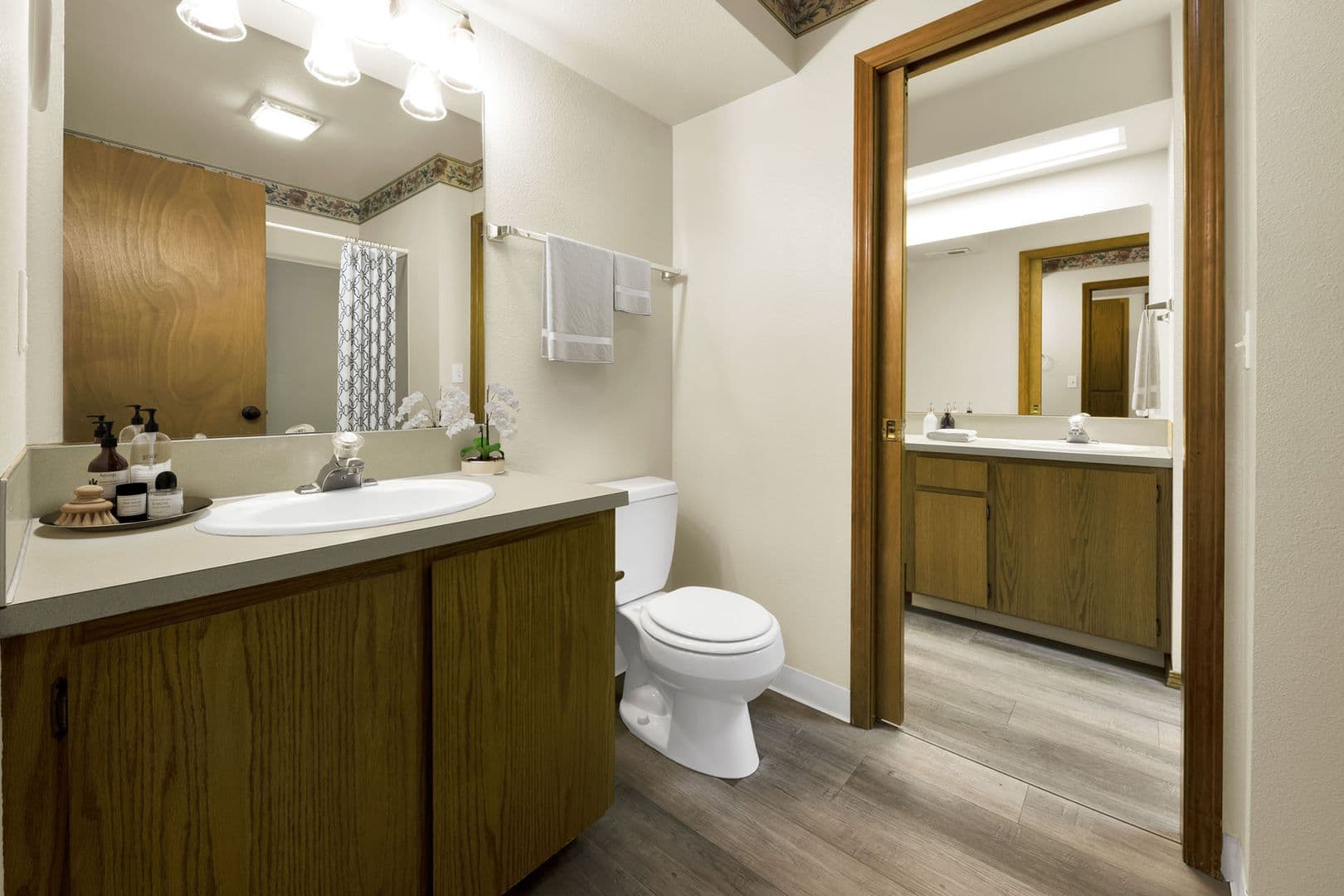 Caldwell Apartment: 1110 S Kimball Ave