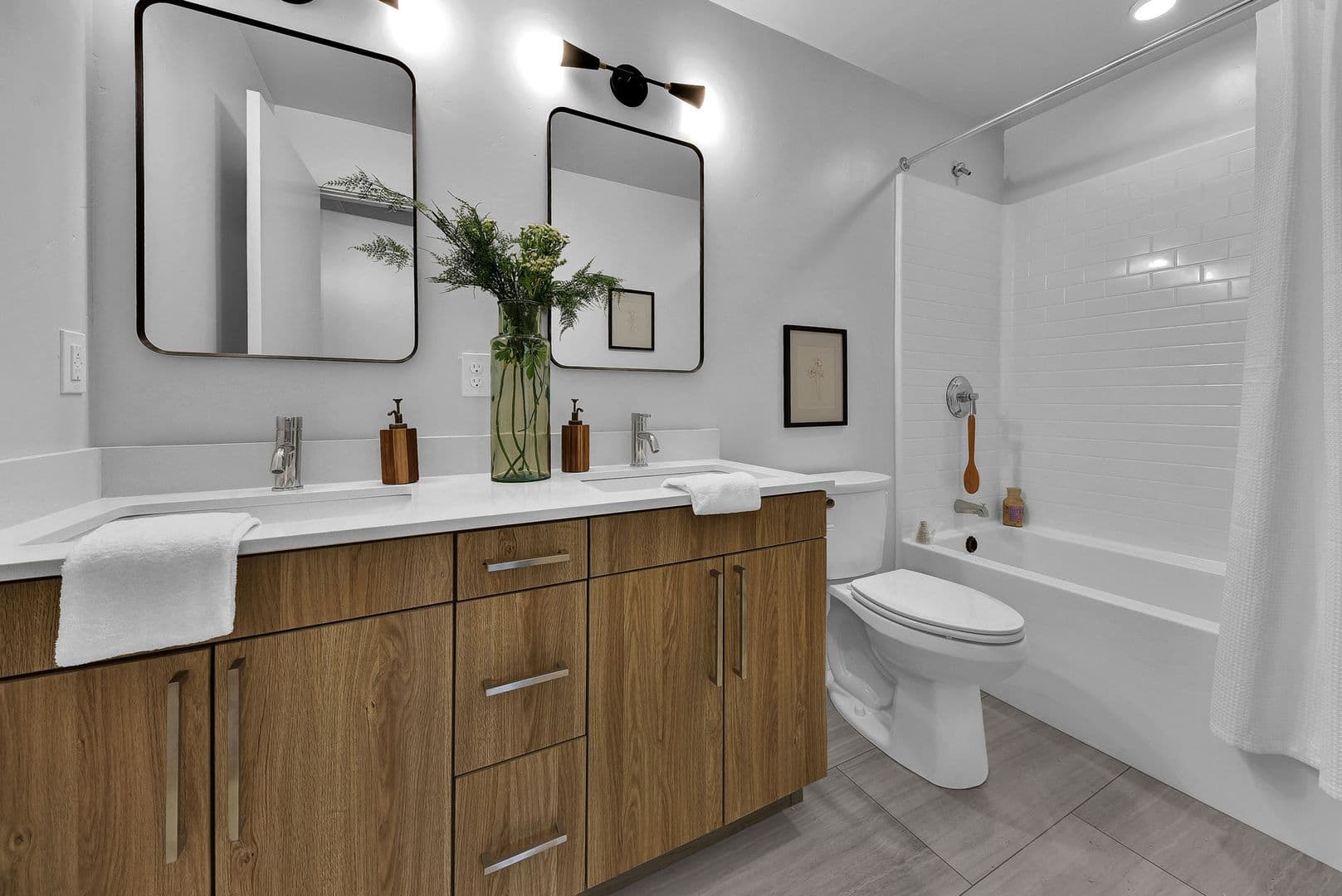 Boise Apartment: 2550 West Targee ST